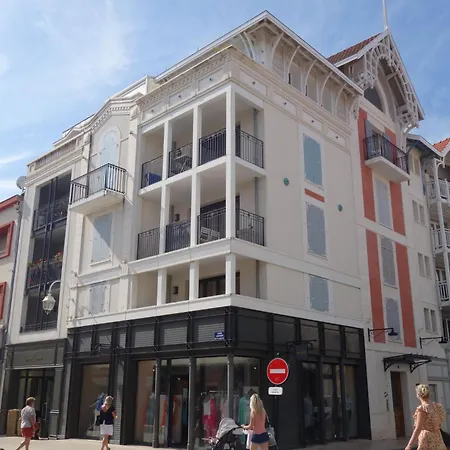 Regatta-2 By Interhome Daire