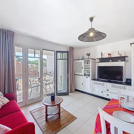 Regatta-2 By Interhome Daire