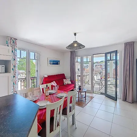 Regatta-2 By Interhome *